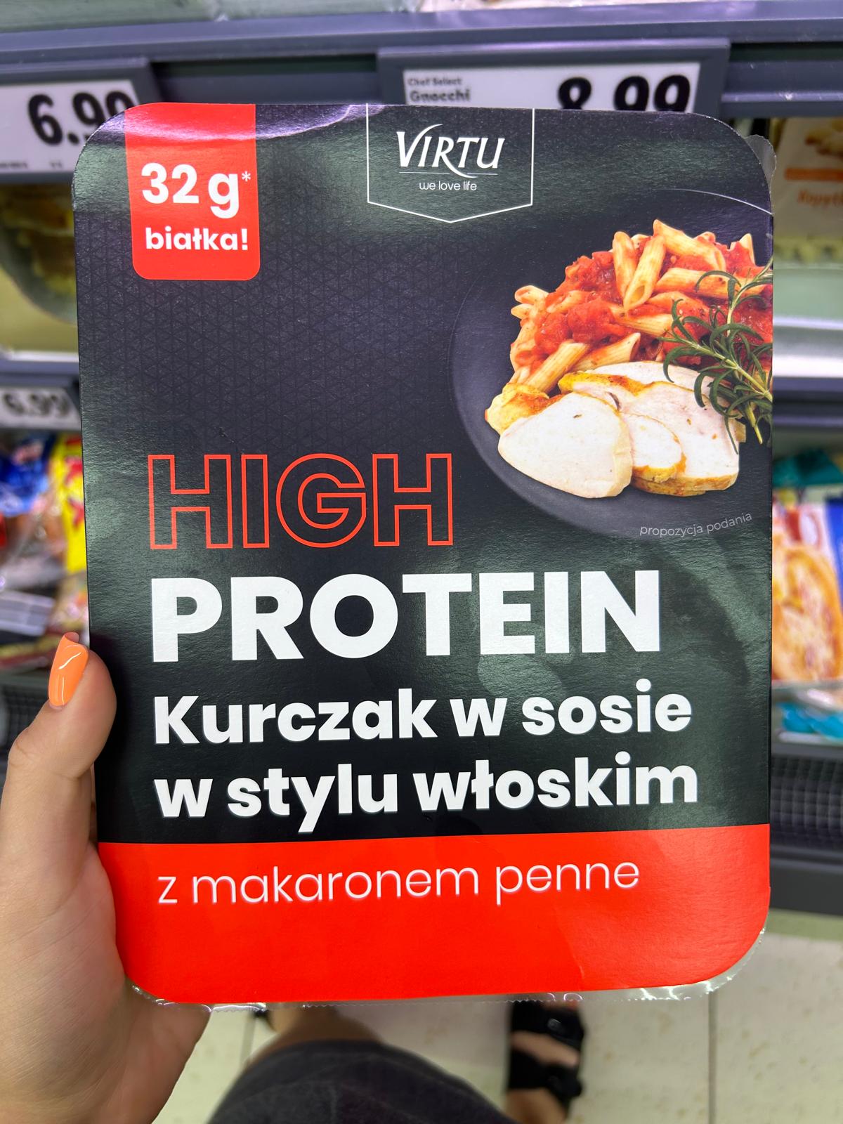 High protein kurczak w sosie w stylu włoskim z makaronem penne- Virtu [32g białka, 420 kcal, 12,99zł, LIDL]